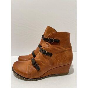 Eric Michael Booties Women’s Lena Brown Leather Wedge Midcentury Ankle Size 39